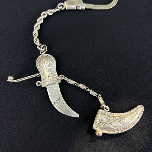 Vintage 850 Silver Middle Eastern Khanjar Dagger Keychain 30.8g Ornate Design - Picture 2 of 13